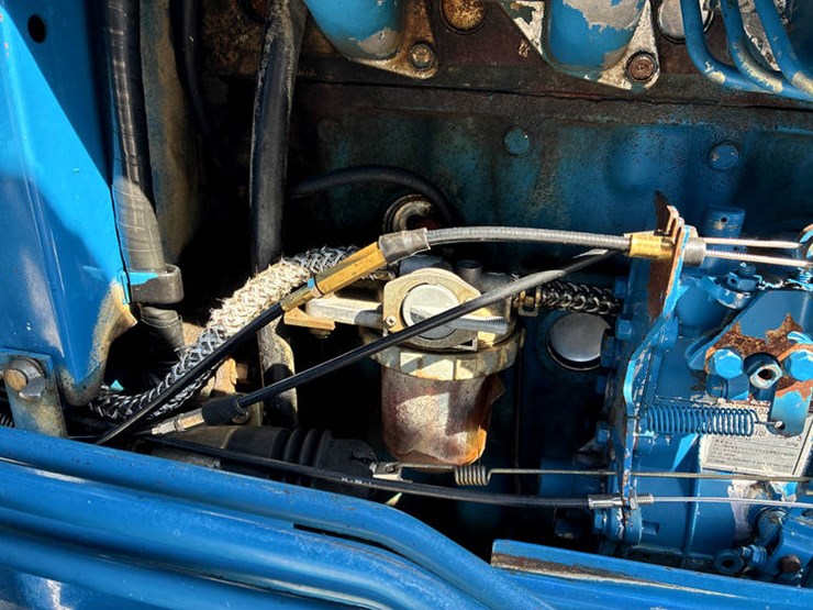 new-holland-2120-image-40