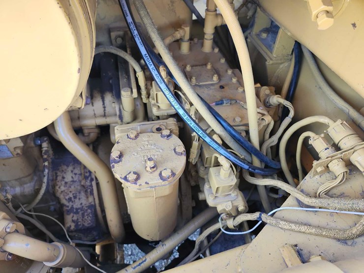 1980-caterpillar-627b-push-pull-scraper-image-33