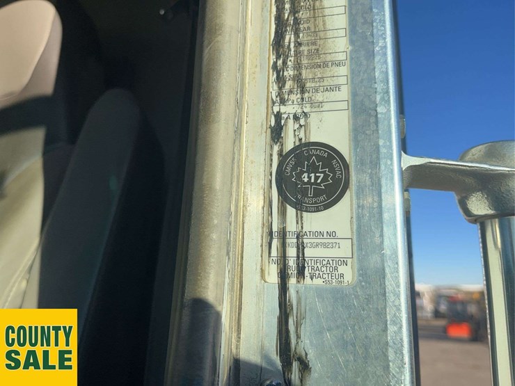 2016-kenworth-t800-image-22