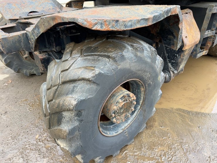 1988-deere-595-image-17