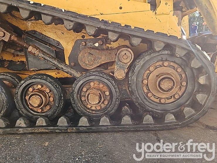 2019-caterpillar-257d-image-12
