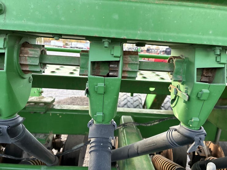 2009-john-deere-1590-image-6