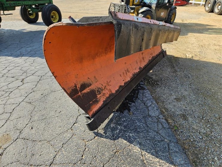 #3023-•-bonnell-10'-one-way-snow-plow-image-9