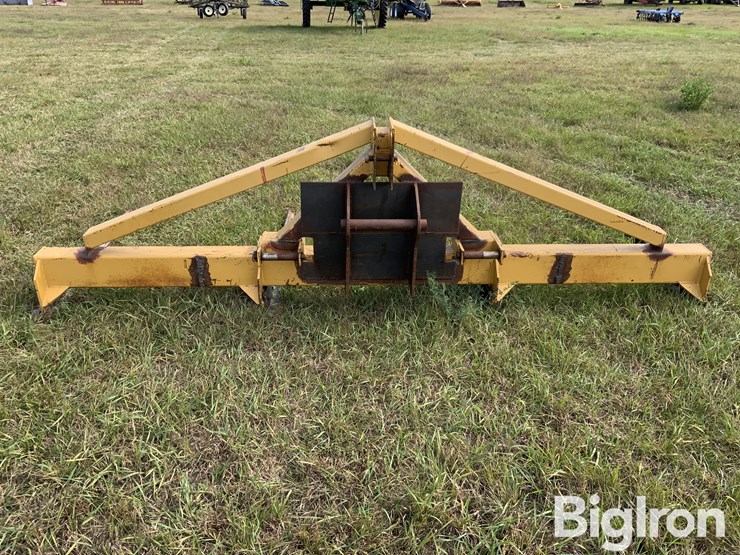 hennig-double-bale-fork-image-2