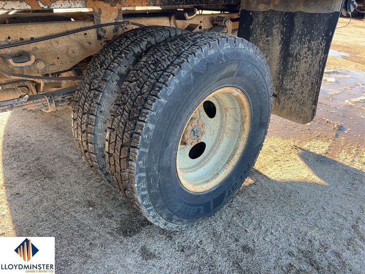 2004-ford-f350-image-6