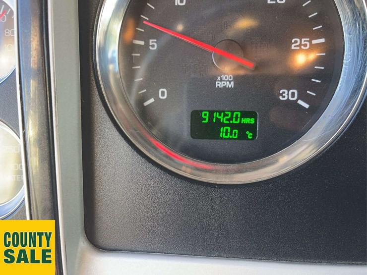 2016-kenworth-t800-image-21