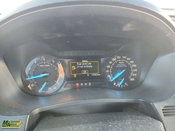 2017-ford-explorer-image-9