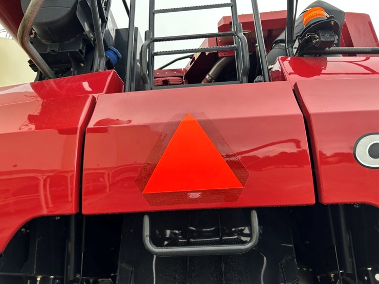2019-case-ih-8250-image-16