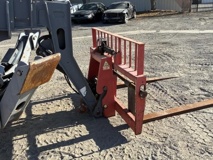 2018-skyjack-sj1056th-image-6