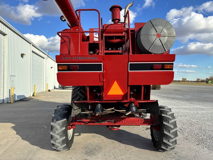 1992-case-ih-1640-image-5