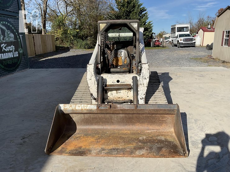 2005-bobcat-t300-image-7