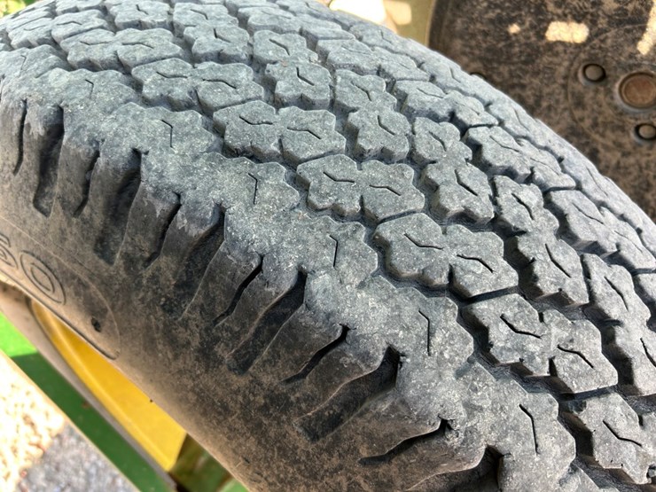 2004-john-deere-1790-image-40