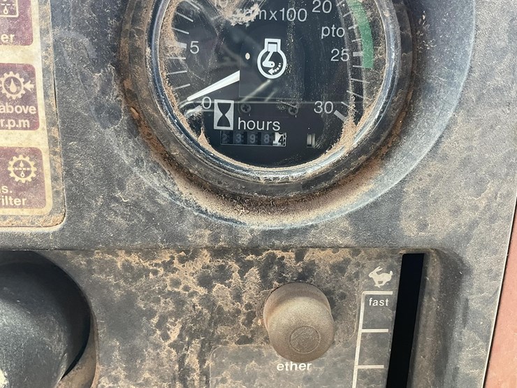 allis-chalmers-7020-image-30