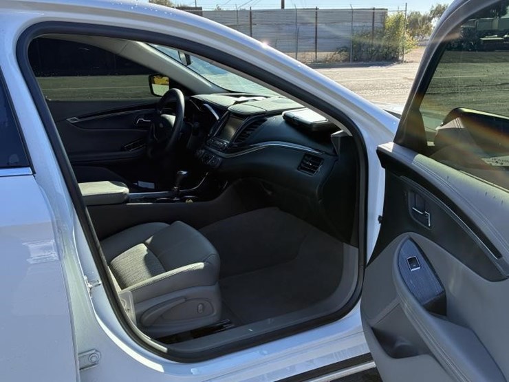 2018-chevrolet-impala-sedan-image-9