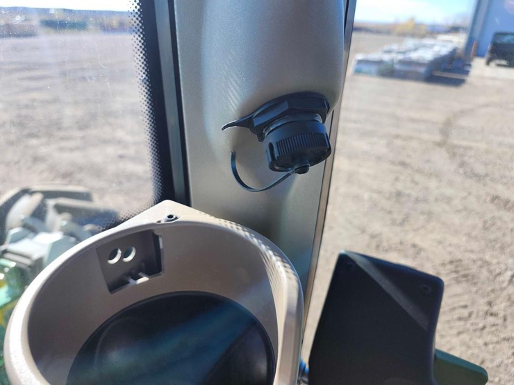 2023-john-deere-6145m-image-51