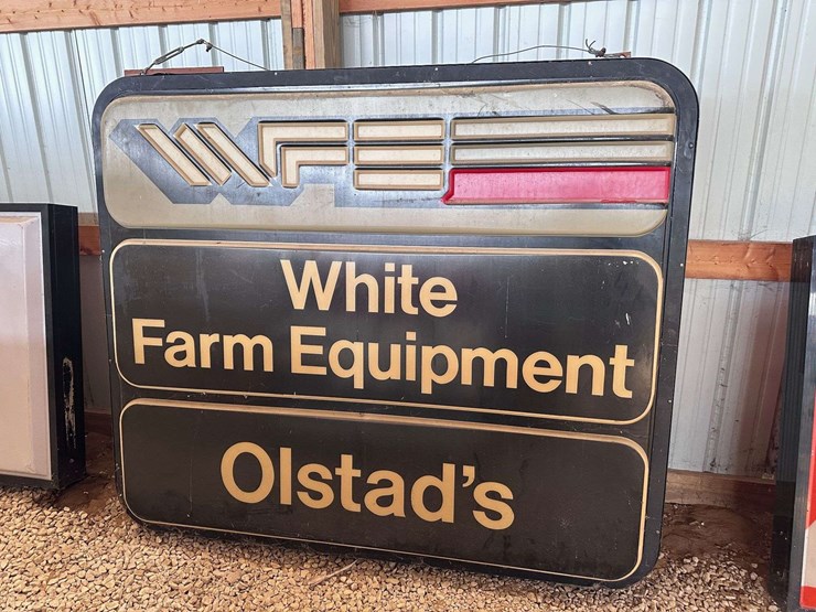 white-farm-equipment-lighted-double-sided-bubble-sign-image-9