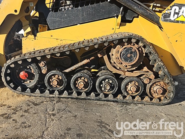 2019-caterpillar-257d-image-7
