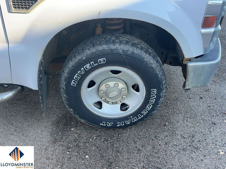 2009-ford-f250-image-24