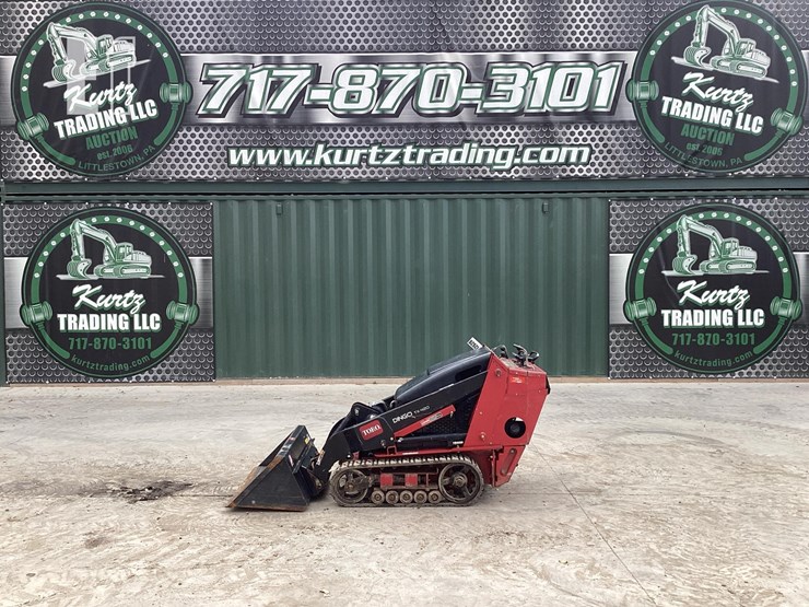 2010-toro-dingo-tx420-image-1