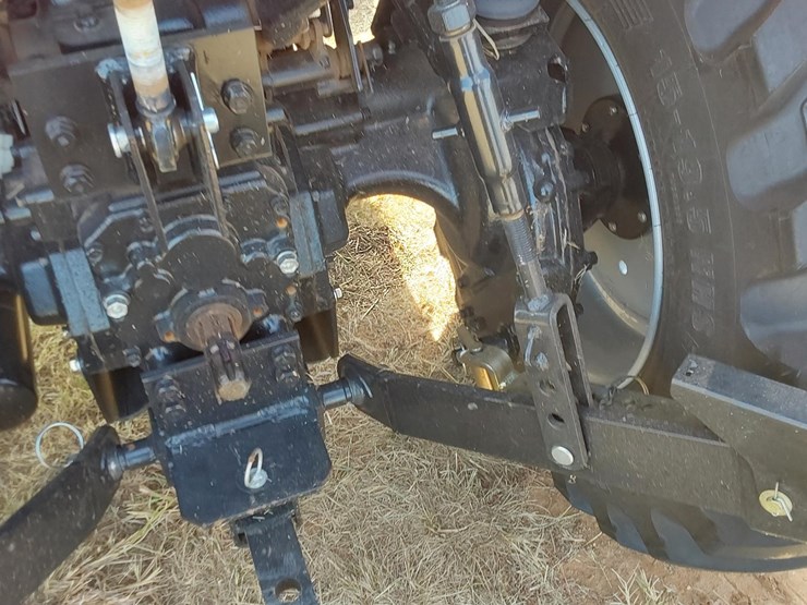 2023-mahindra-1635-hst-image-6