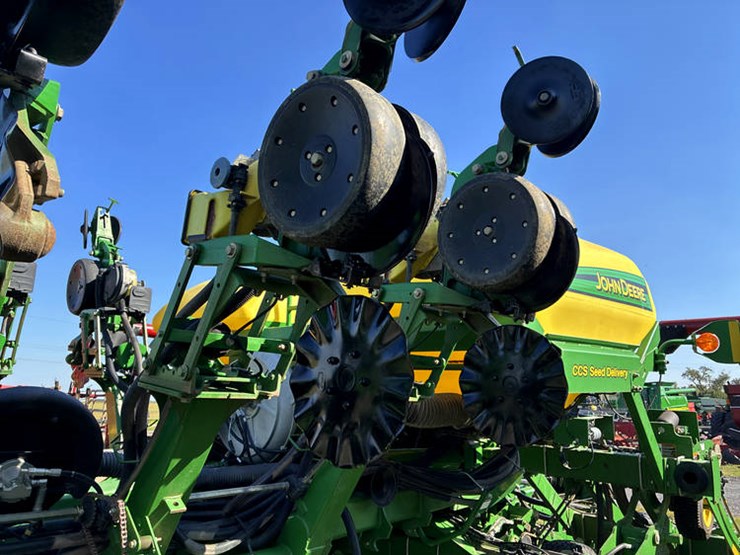 2011-john-deere-1790-image-20