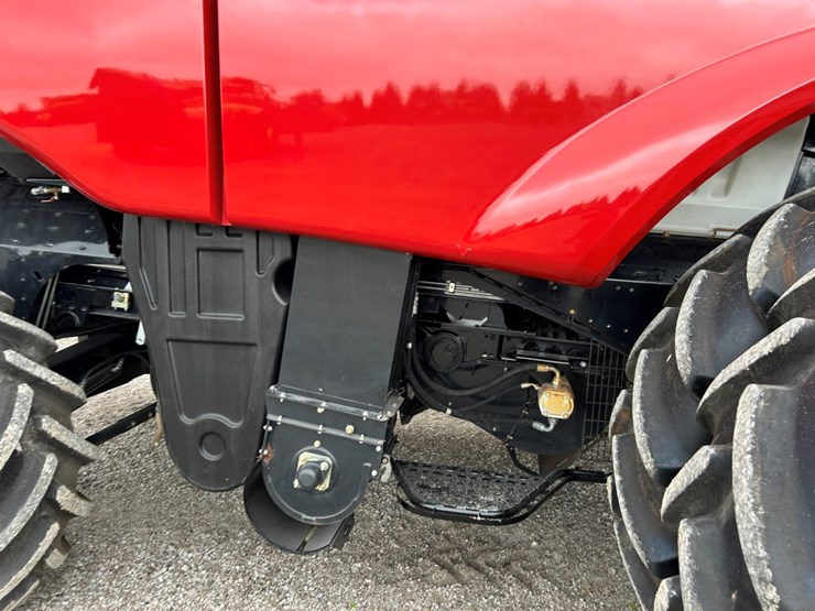 2019-case-ih-8250-image-12