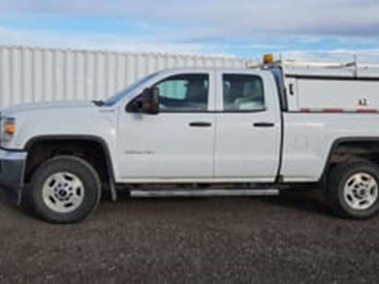 2018-gmc-sierra-2500hd-image-5