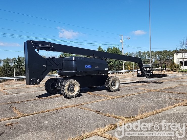 2014-jlg-800aj-image-5