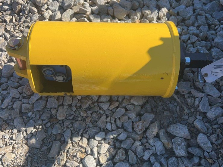 mini-excavator-8”-alloy-auger-with-12”-and-16”-auger-rods-image-5