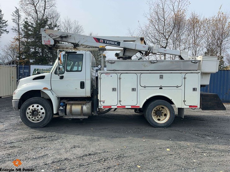 2017-international-durastar-4300-image-8