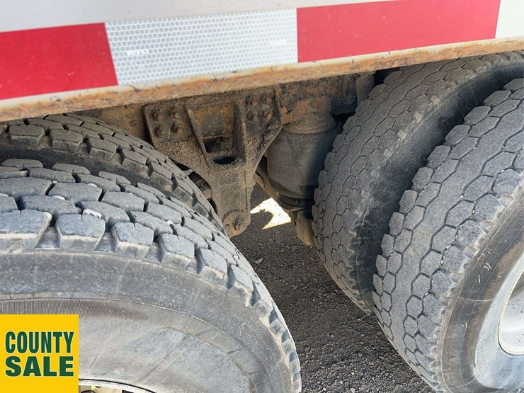 2016-kenworth-t800-image-9