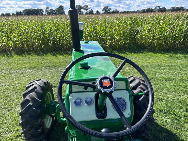 oliver-1600-image-27