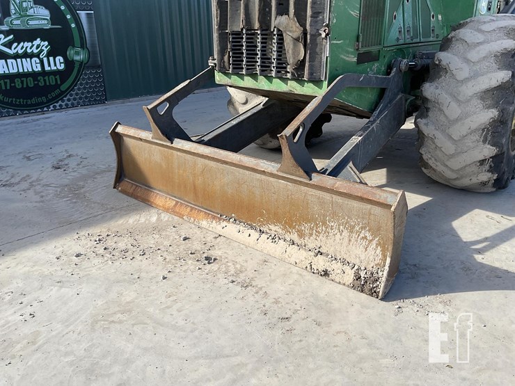 2021-deere-648l-ii-image-10