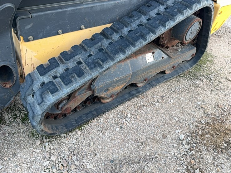 new-holland-c227-image-59