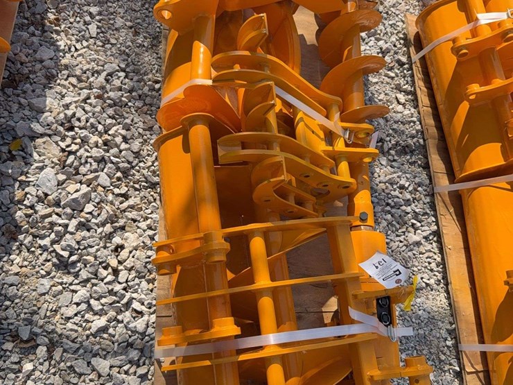 mini-excavator-attachment-set-(8-piece-kit)-image-2