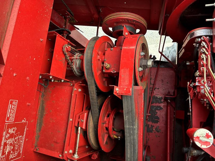 1990-case-ih-1660-image-89