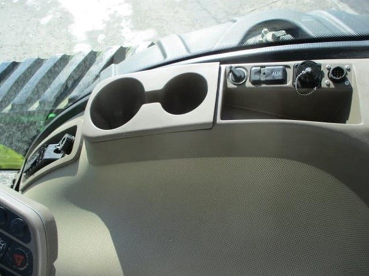 2013-john-deere-8360rt-image-30