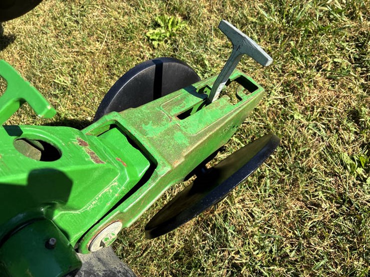 2011-john-deere-1790-image-46