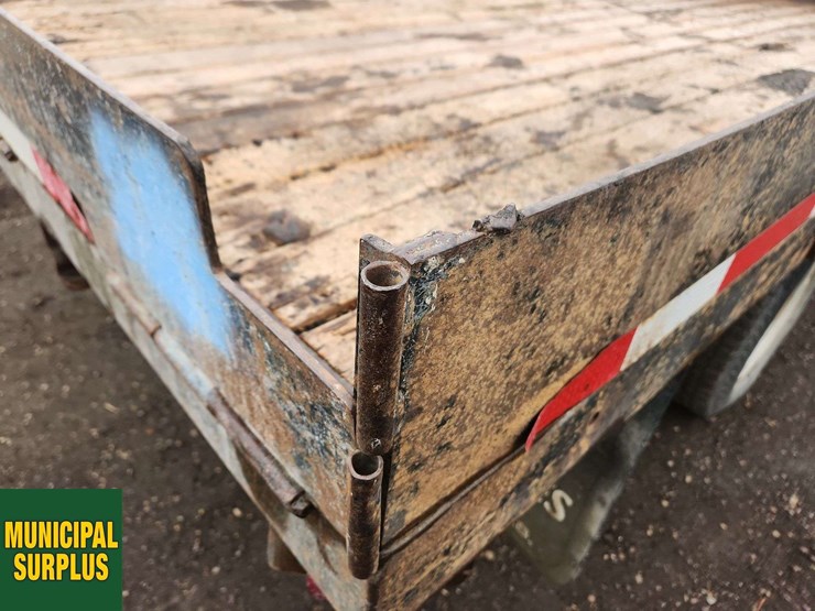 2013-chevrolet-silverado-3500hd-image-36