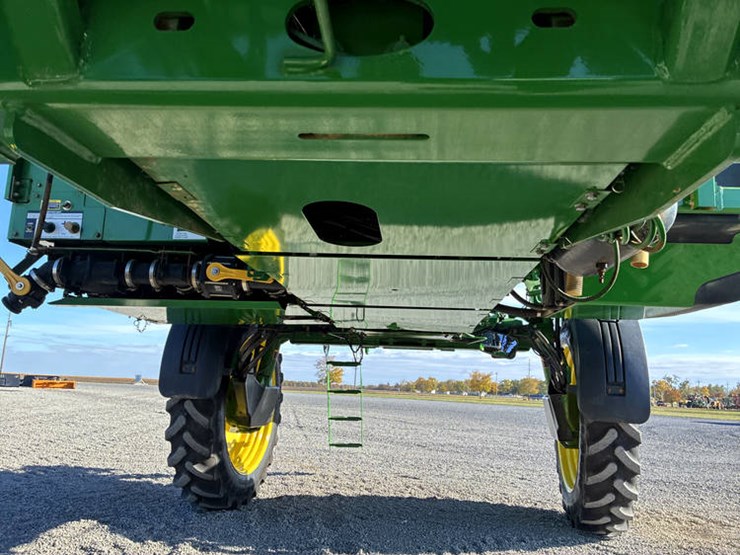 2014-john-deere-4830-image-64