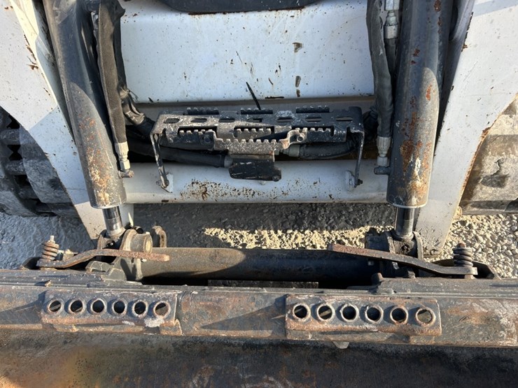 bobcat-t595-image-37