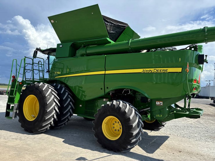 2023-john-deere-s780-image-9