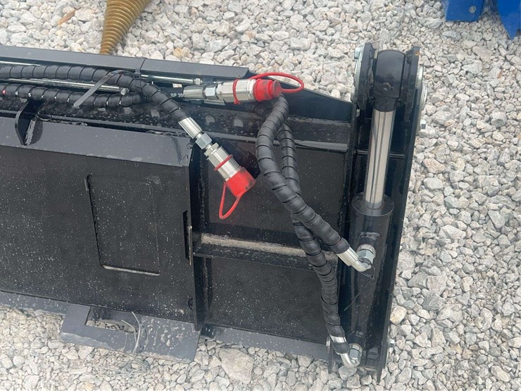 72-in-multi-purpose-skid-steer-bucket-image-6