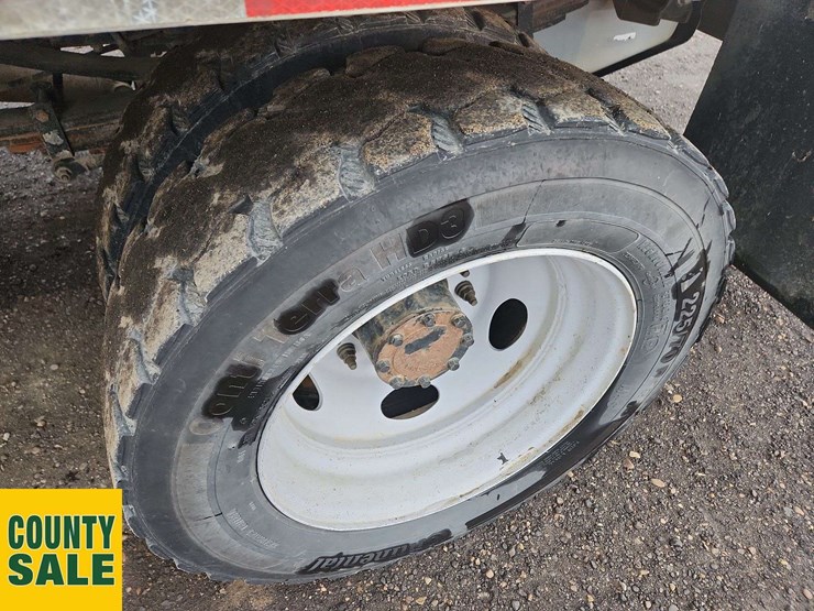 2015-ford-f550-image-30