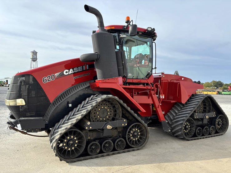 2015-case-ih-steiger-620-image-11