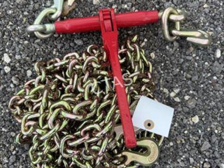 #61-•-(2)-3/8"-20'-chains-&-(1)-9,200-lb-boomer-image-1