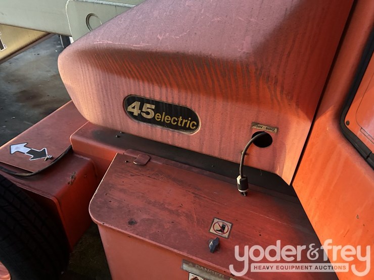 jlg-45e-image-6