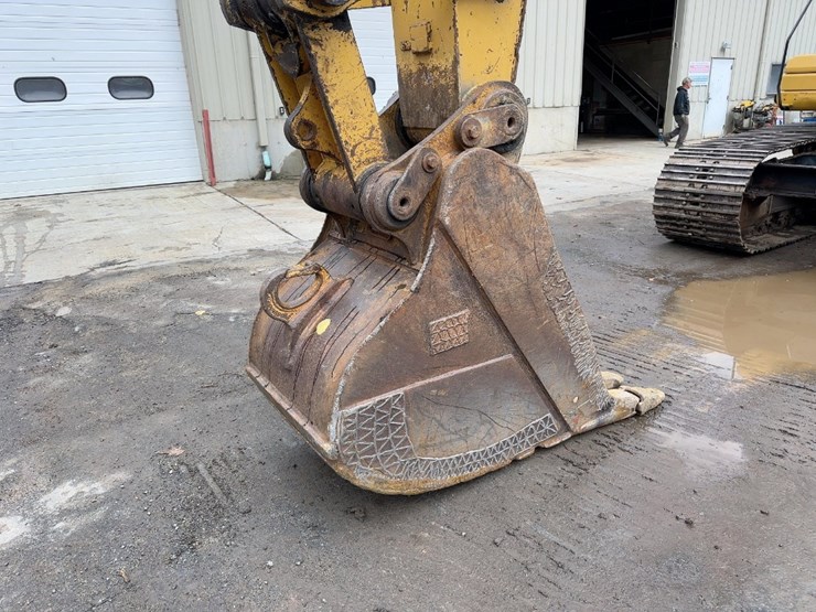 2008-caterpillar-330dl-hydraulic-excavator-image-13