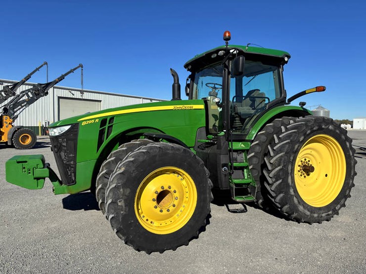 2015-john-deere-8295r-image-1