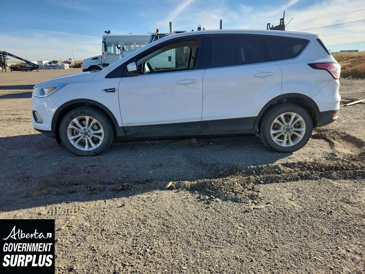 2017-ford-escape-image-3